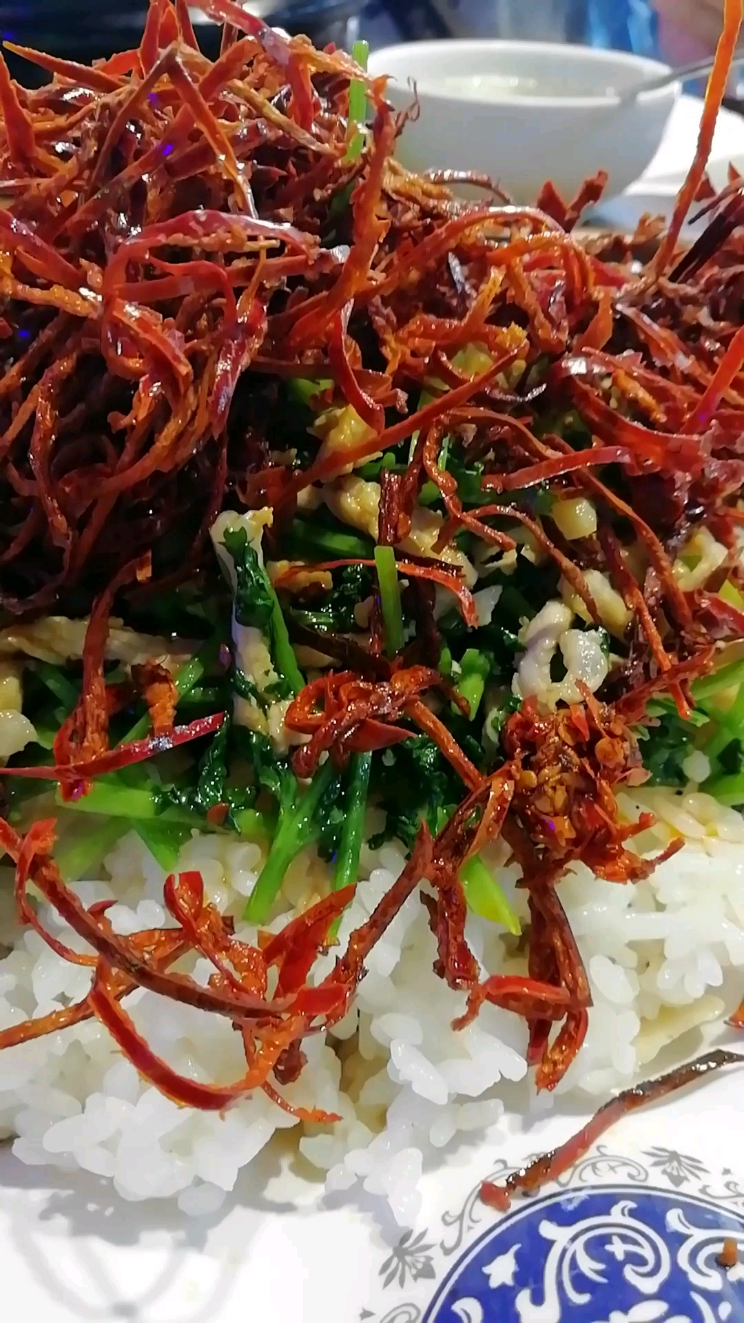 香辣肉丝盖浇饭 