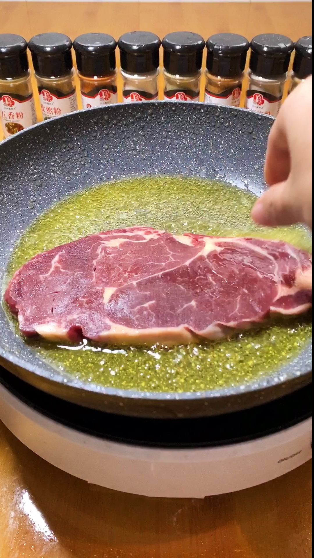 #美食看中国#深夜发毒,肉眼牛排