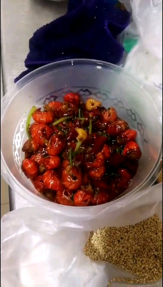 大厨上门教各种小海鲜做法,爆炒麻辣龙虾尾,小仁鲜,花蚬子等