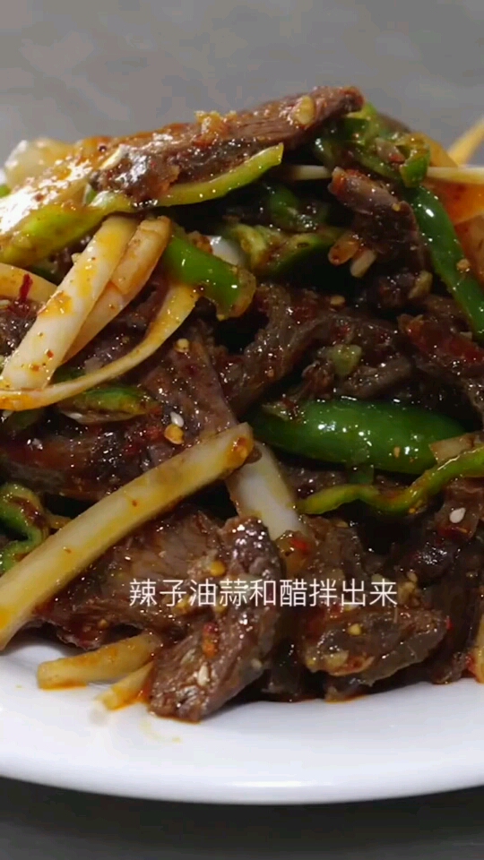 新疆美食:新疆治愈系美食《汤面条》