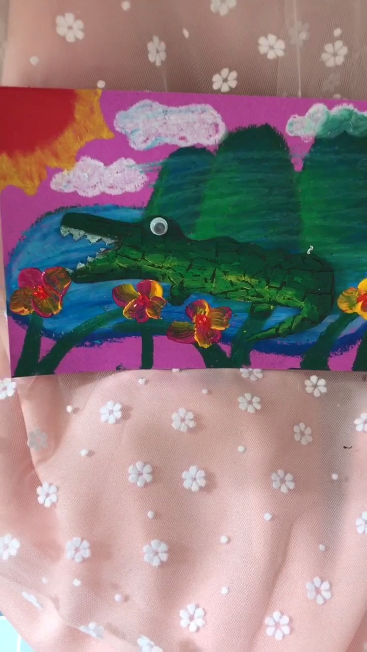 #画画原来如此简单#儿童画 小鳄鱼材料卡纸 油画棒 超简单呦