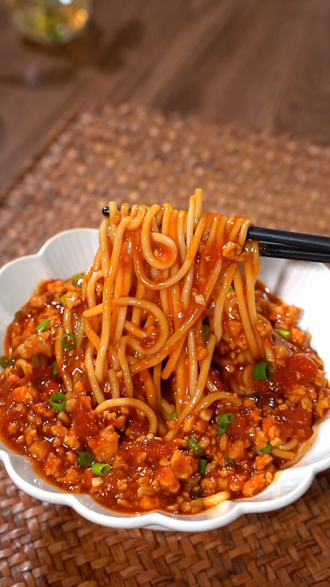 教你做西红柿酱拌面