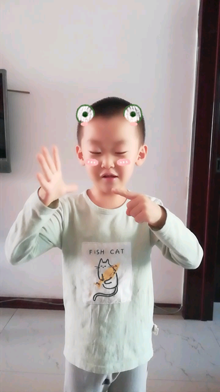 一只小猴荡秋千,嘲笑鳄鱼被水淹,鳄鱼来了!!!