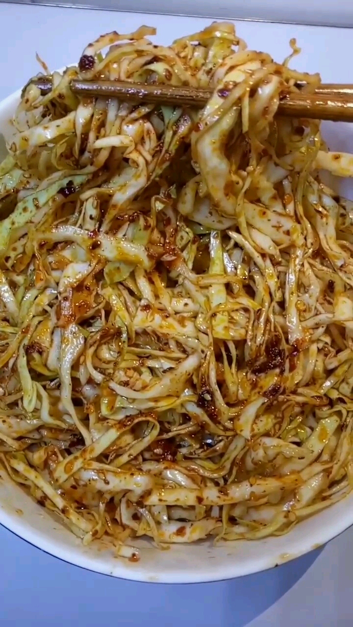 要大家做一道,特酸爽开胃,特解腻的小菜。