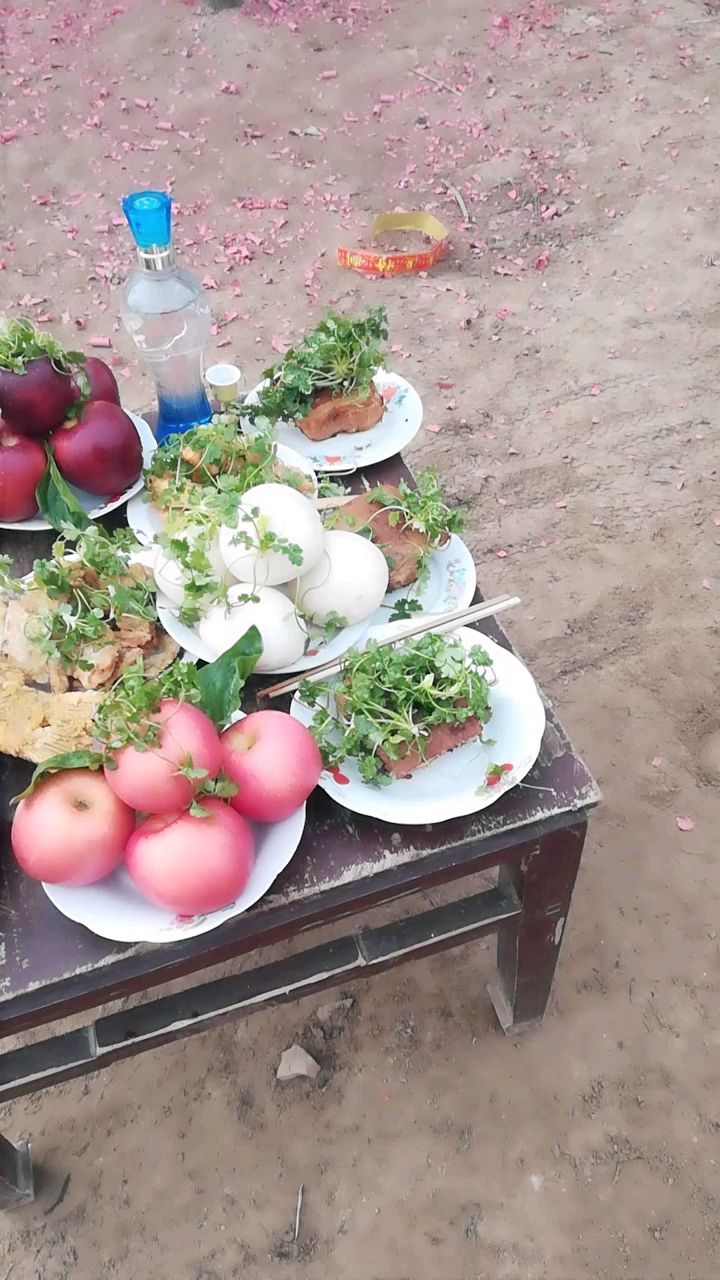 鸡鸭鱼,开始上供啦