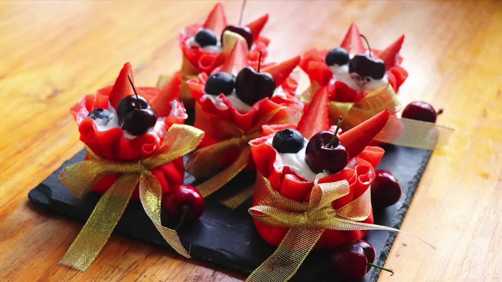 自制福袋蛋糕,寓意新的一年里红红火火#蛋糕教程#在家做美食