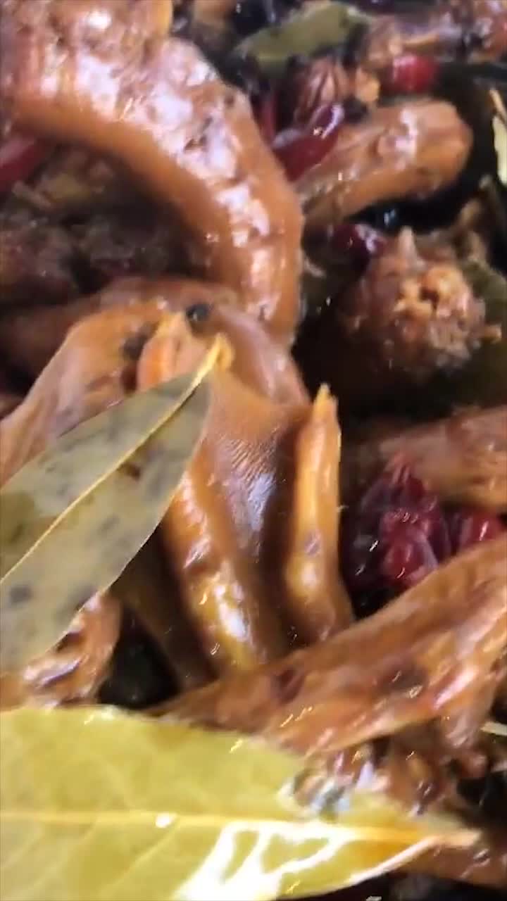 想要学习鸭脖技术却不知道,点赞并且点击我的头像联系我,免费送你一份选址技巧#卤菜鸭脖