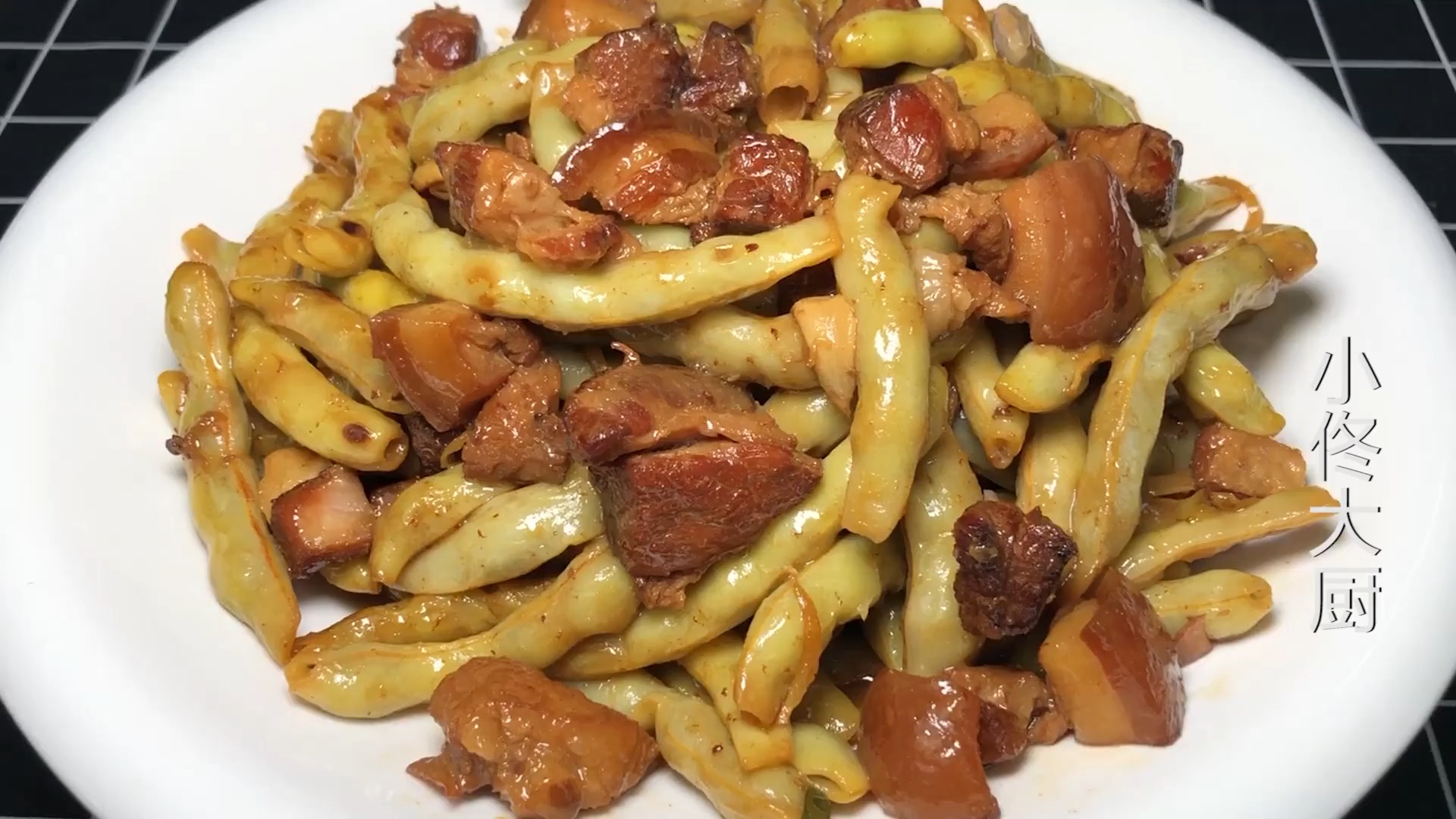 #不可辜负的美食#红烧肉炖豆角最好吃的做法，开胃下饭一起来做吧