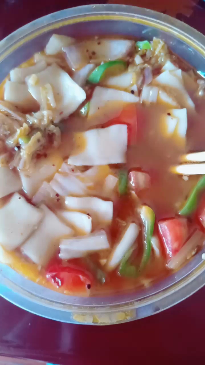 快跟我一起吃新疆面条吧。
