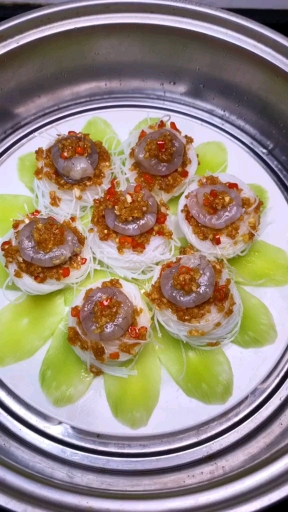 #家乡特色美食#蒜蓉粉丝蒸虾仁,好吃又简单 