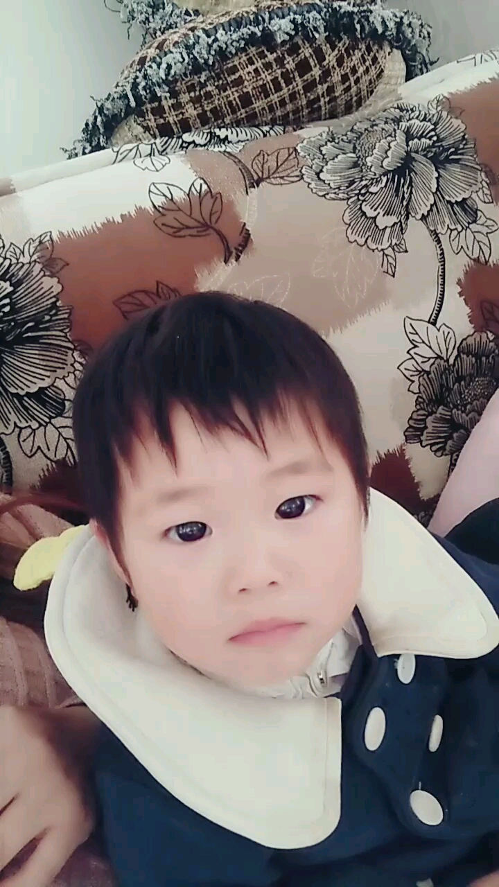 #表情大比拼#小捣蛋