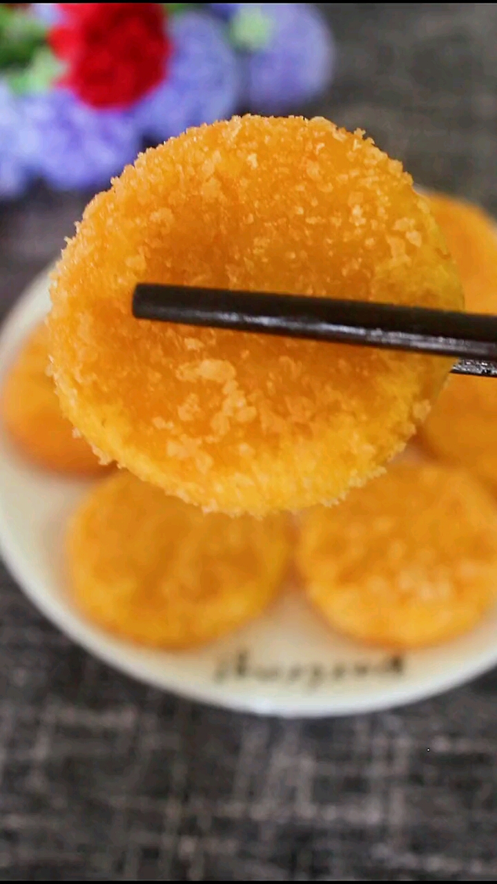 孩子最喜欢的南瓜饼外酥里糯想不到做法这么简单!