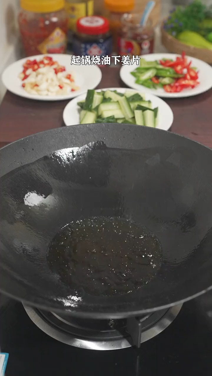 #美食#这样做的黄瓜烧鳝鱼,你有吃过吗?香辣入味,好吃下饭,做法也简单!