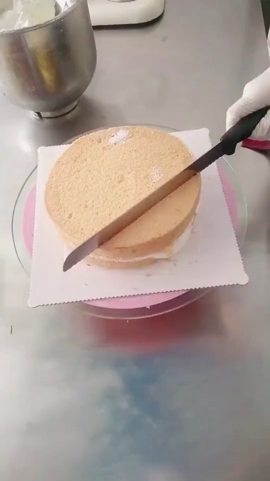这辆卡通车奶油生日蛋糕,萌不萌