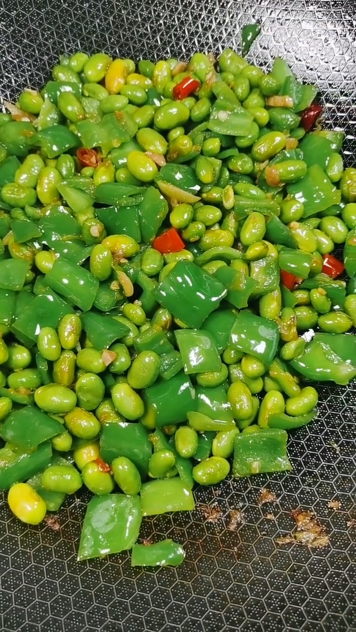青椒毛豆的家常做法