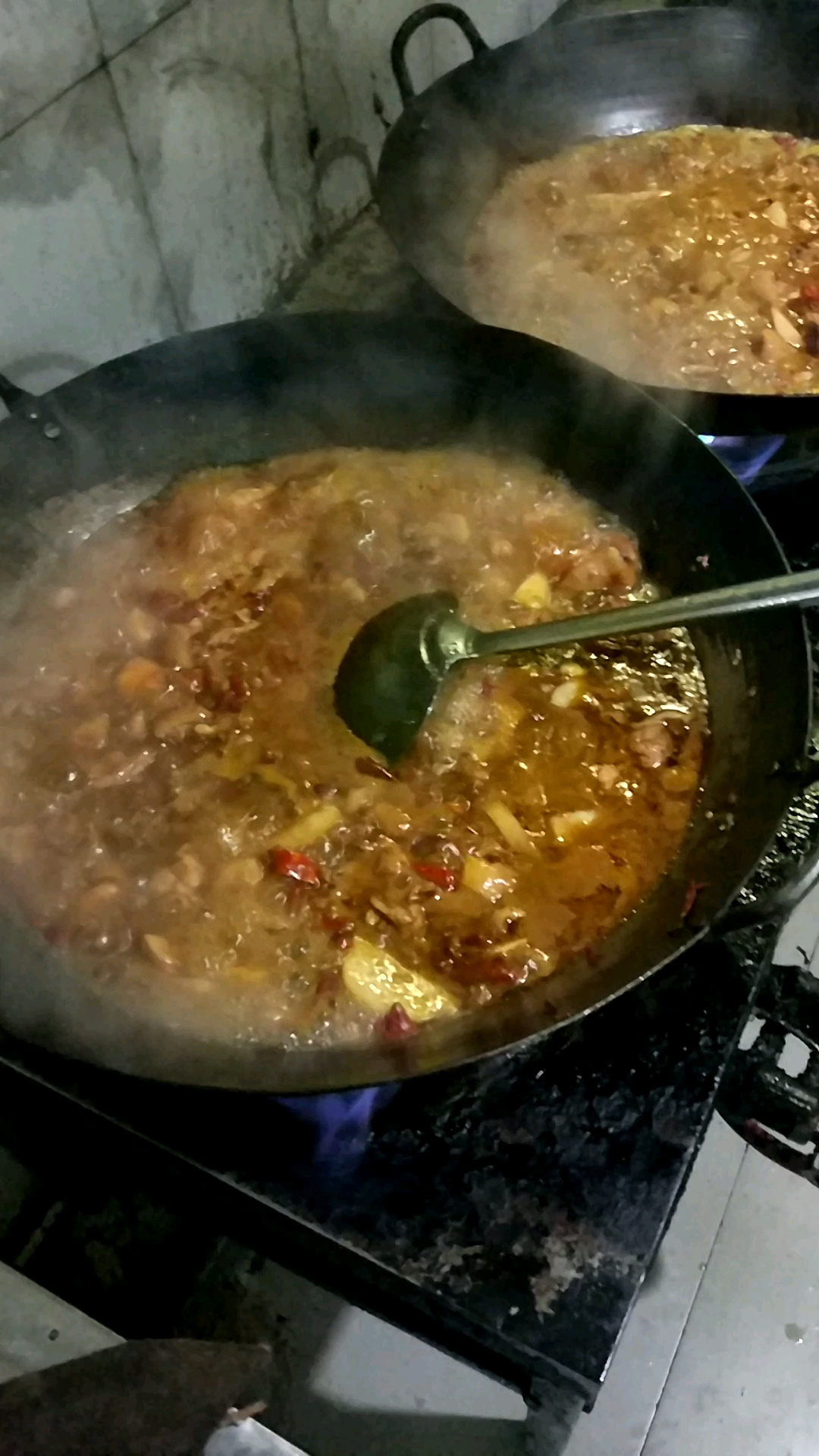 又闻到了娜娜大盘鸡的香味!