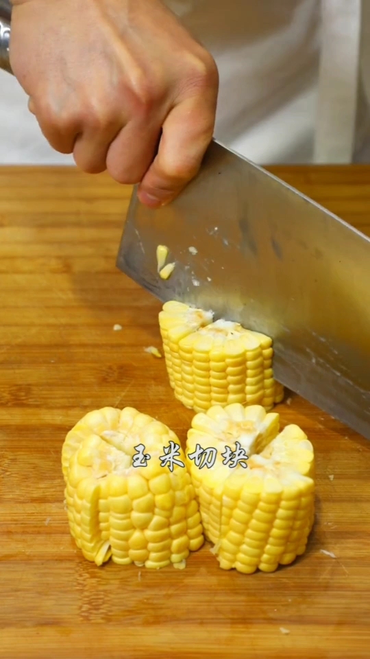 玉米排骨汤,减肥又美味,赶快学起来!