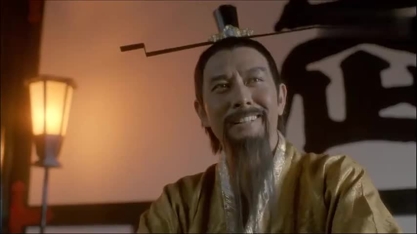 小鱼儿与李大嘴屠娇娇初到武林城,武林群雄汇集,暗藏玄机