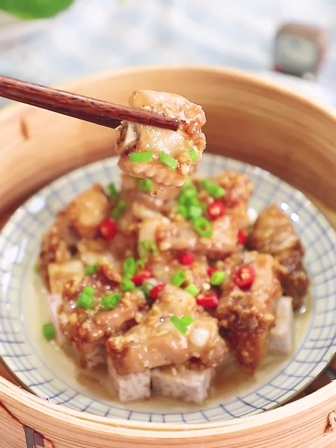 #自制美食#要想孩子长到1米八,香芋排骨少不了,微量元素很高,还能防止蛀牙