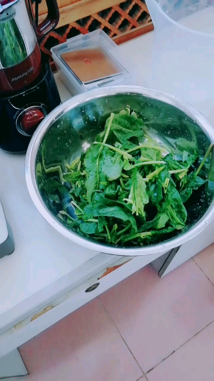 蔬菜汁和面,蒸卡通馒头,包子