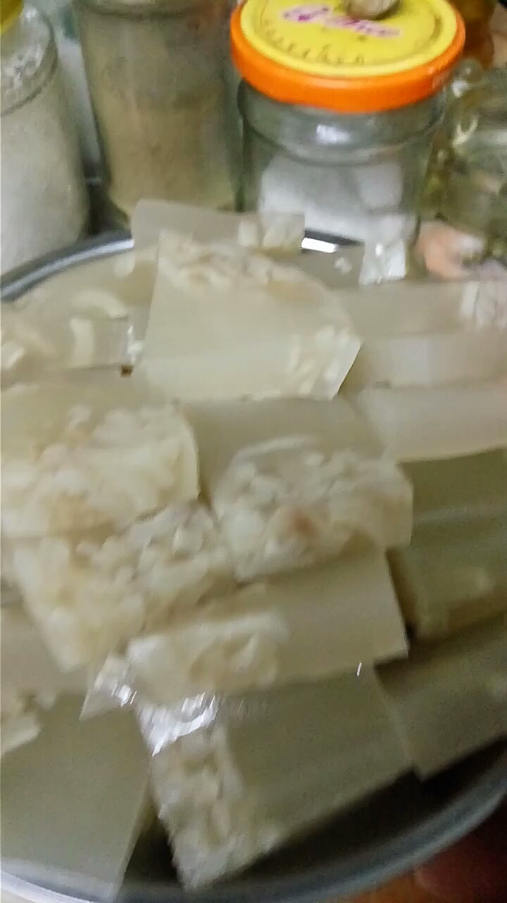 马肉乔麦蒸饺,鱼鳞猪皮冻,牛肉白萝