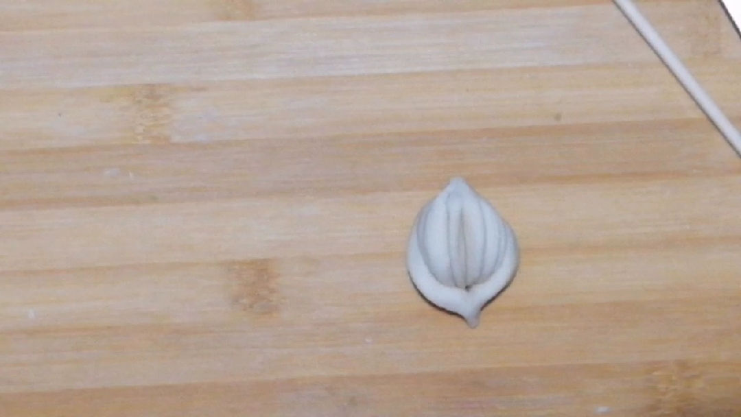 #自制美食#花样面食:蜜桃花卷