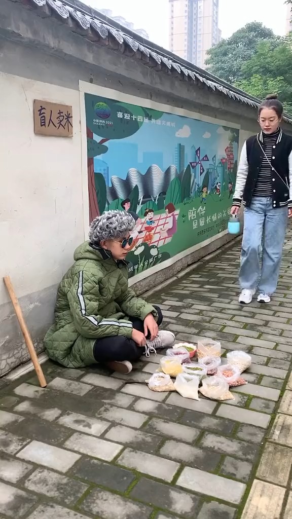 多功能焖烧杯煮粥太方便了,在哪里都能喝到好喝又营养的粥～