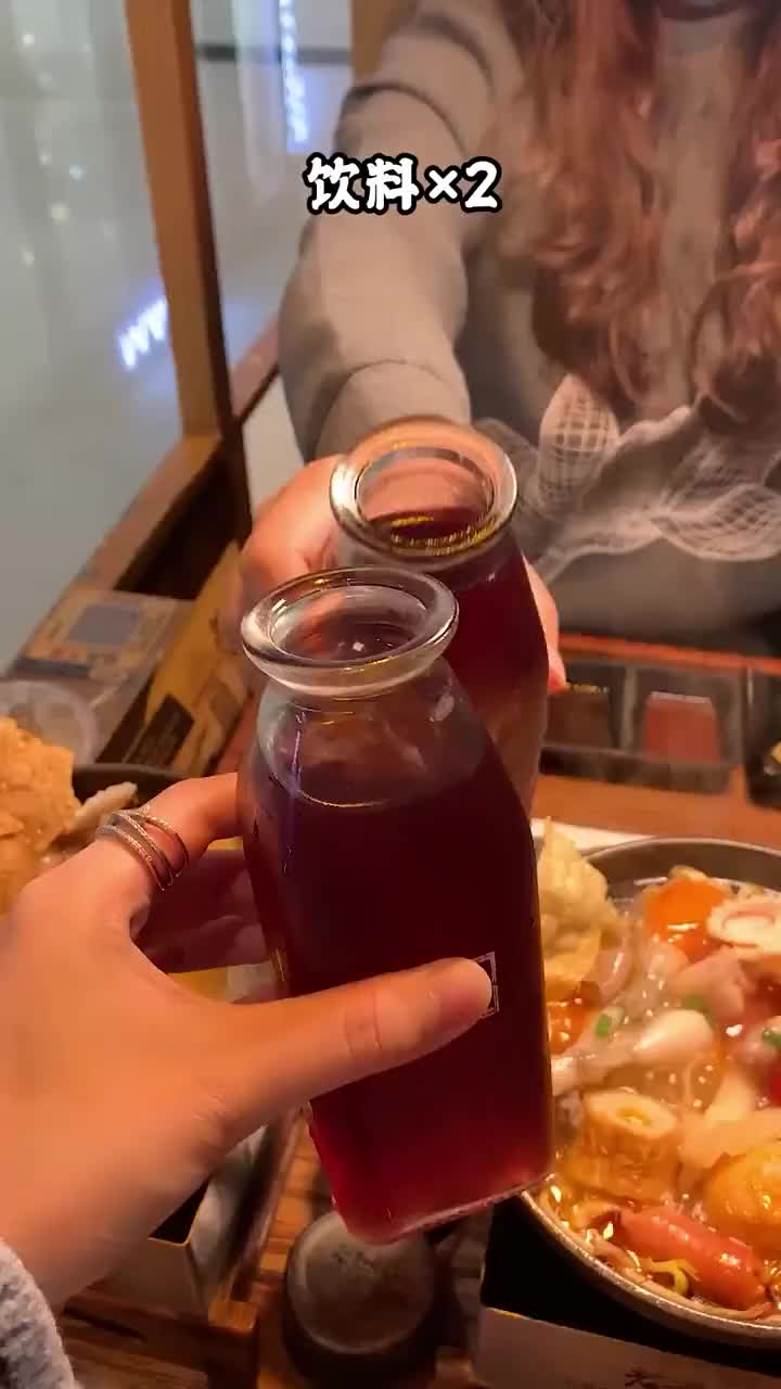 最便宜的一人一食老爷锅,乌鸡卷、牛肉卷,料给的是真足!