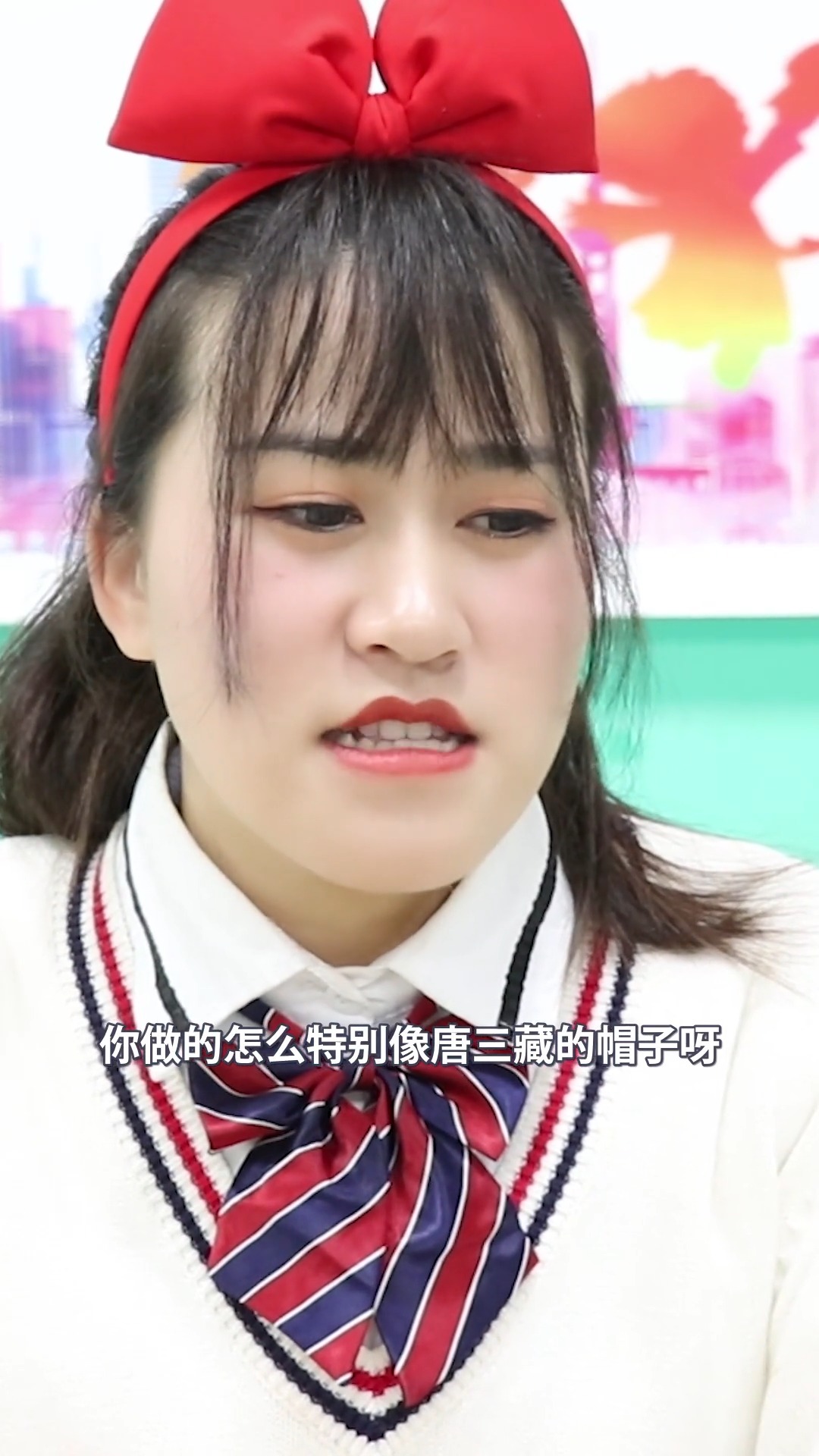 #创意手工DIY#同学们用卡纸折皇冠，没想男同学折成了“唐三藏”的帽子，真奇葩