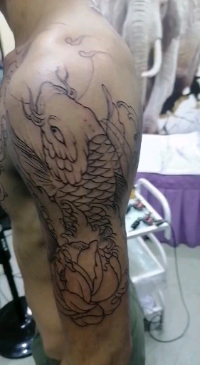 #吃喝玩乐过假期#鲤鱼佩佛,半甲线条