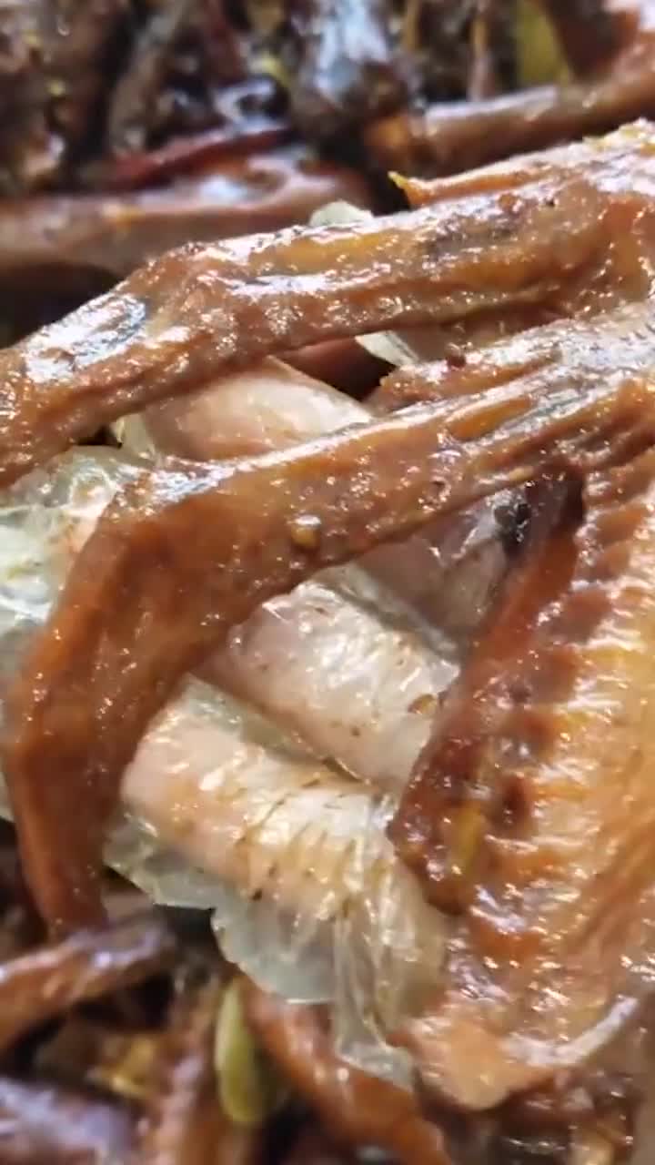 想做黑鸭开店不懂咋操作,点击我自己的头像,免费送给你一份开店选址的技巧#卤菜店#鸭脖店