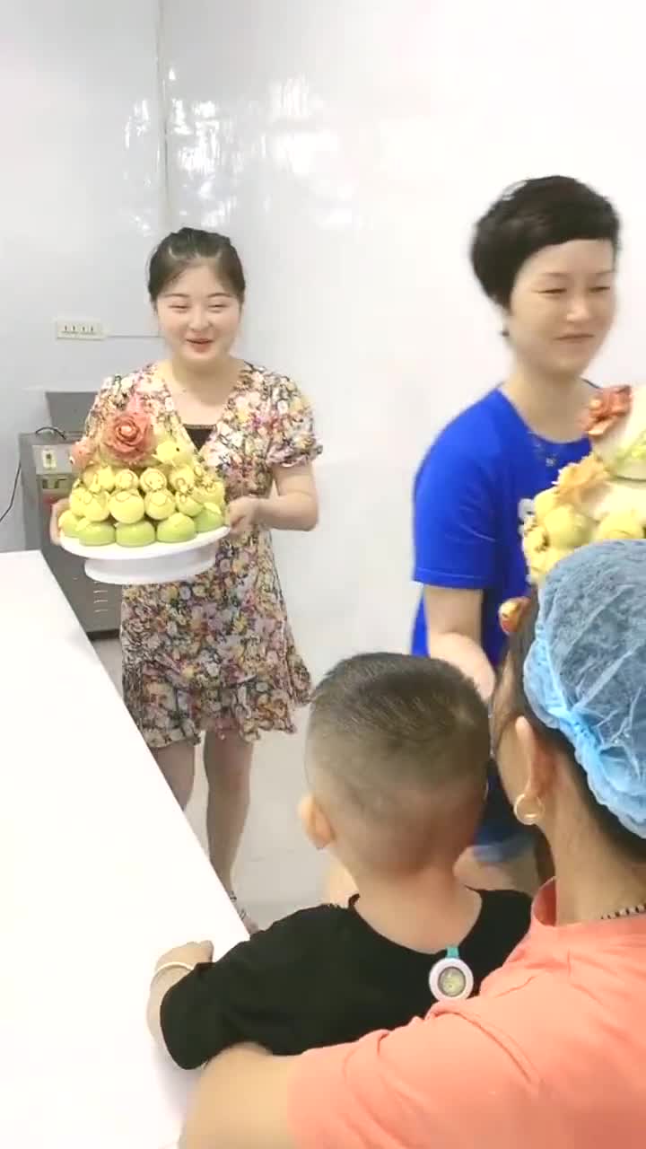 果蔬卡通包,这样的蛋糕,是不是更有意义?