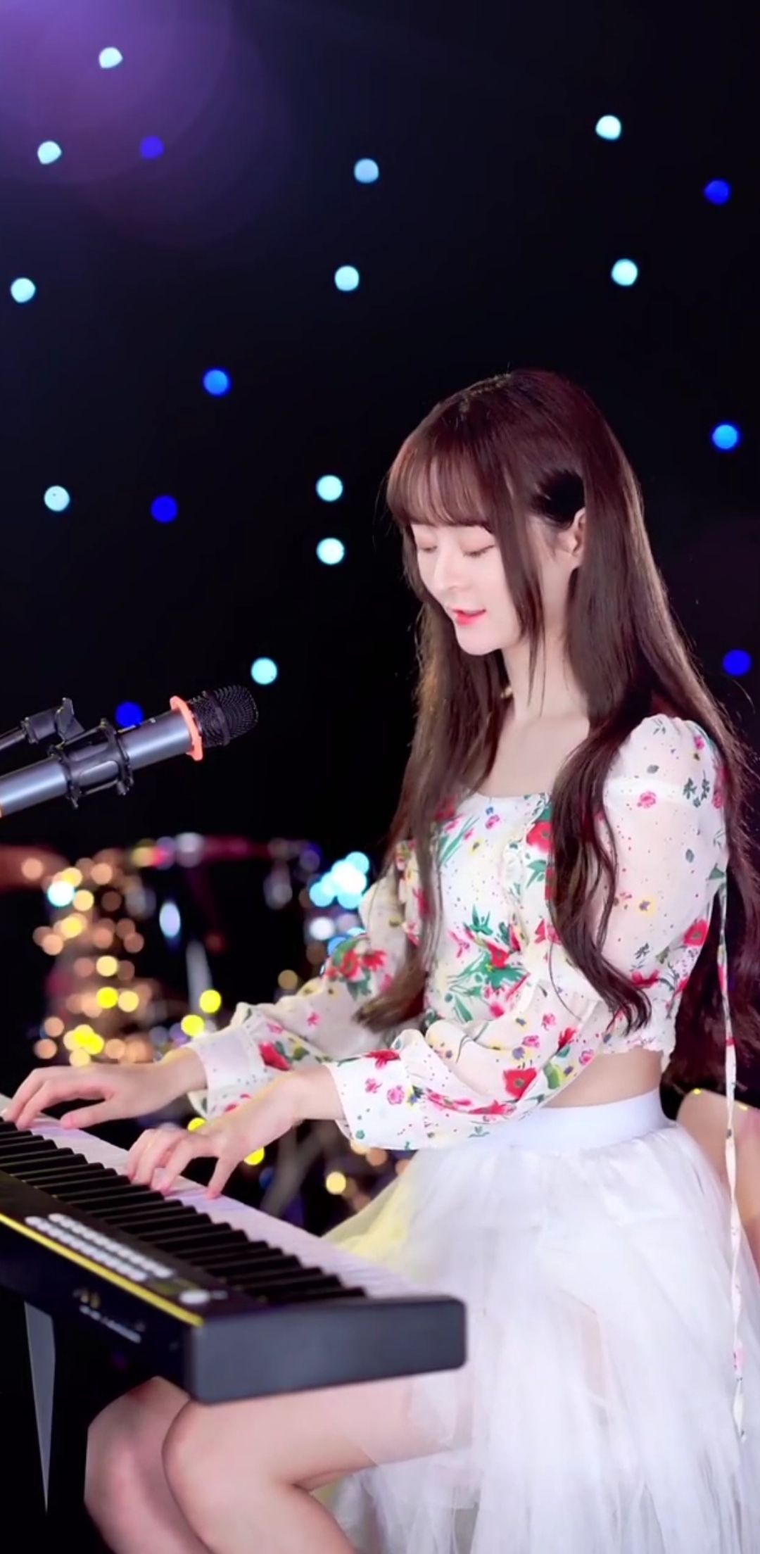 #情人节宜心动#情人节快乐,一首《牛奶面包》送给大家