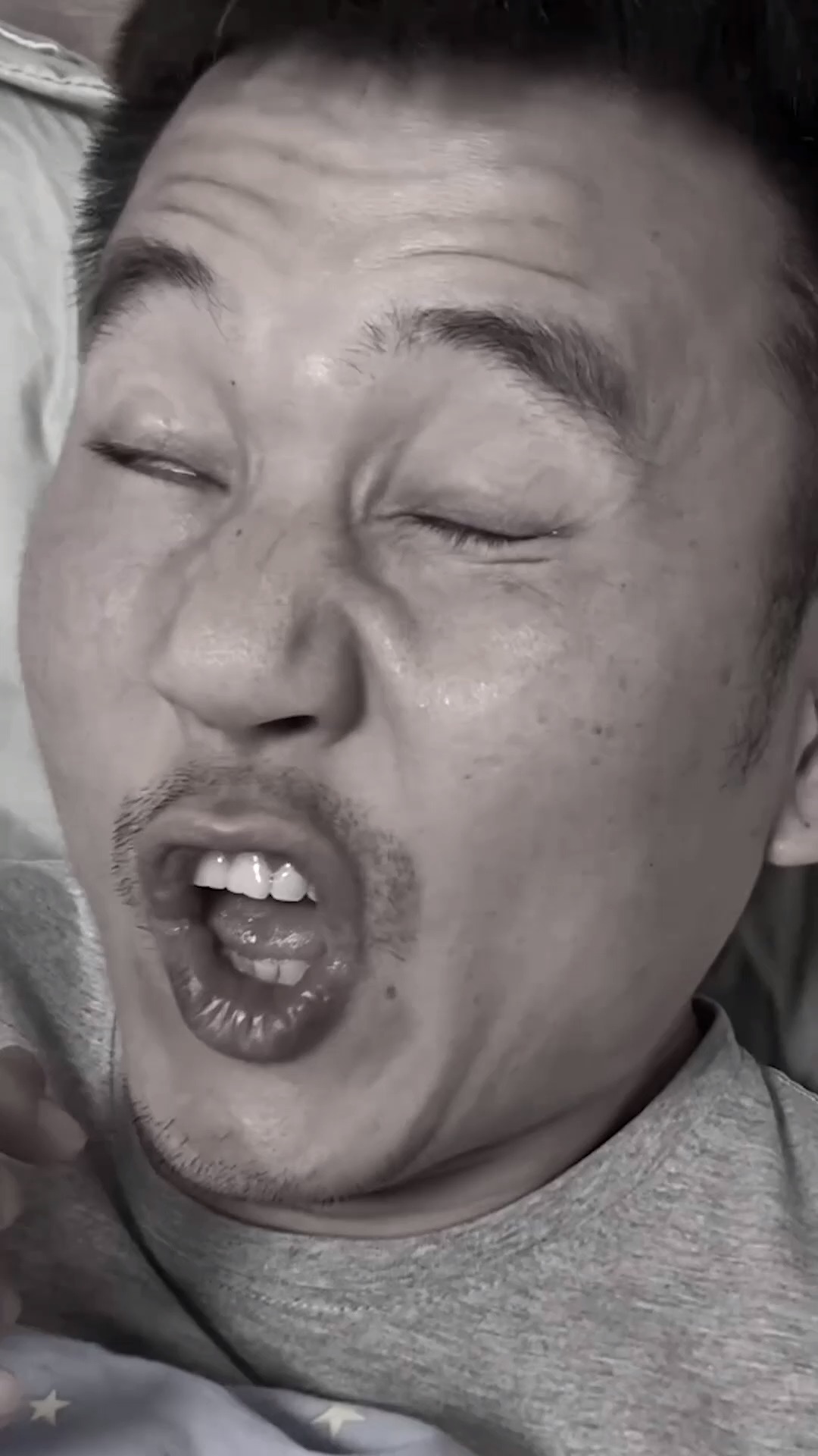 #我搞笑你开心#你们喜欢吃泡芙吗？