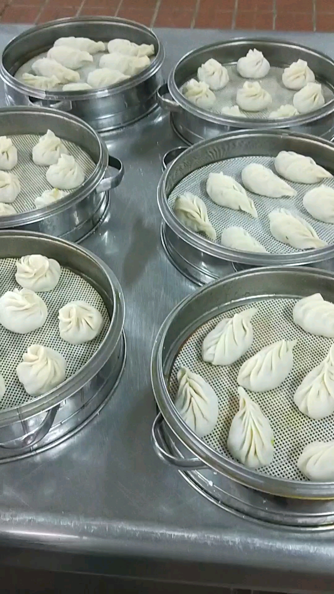 小笼包和蒸饺