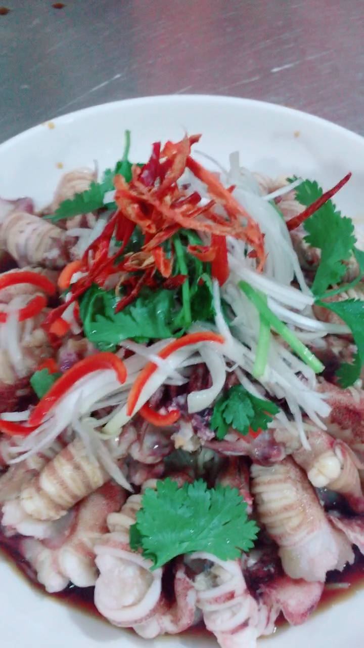 葱油海兔金针蘑 海陆双鲜 清淡爽口小菜 营养美味……