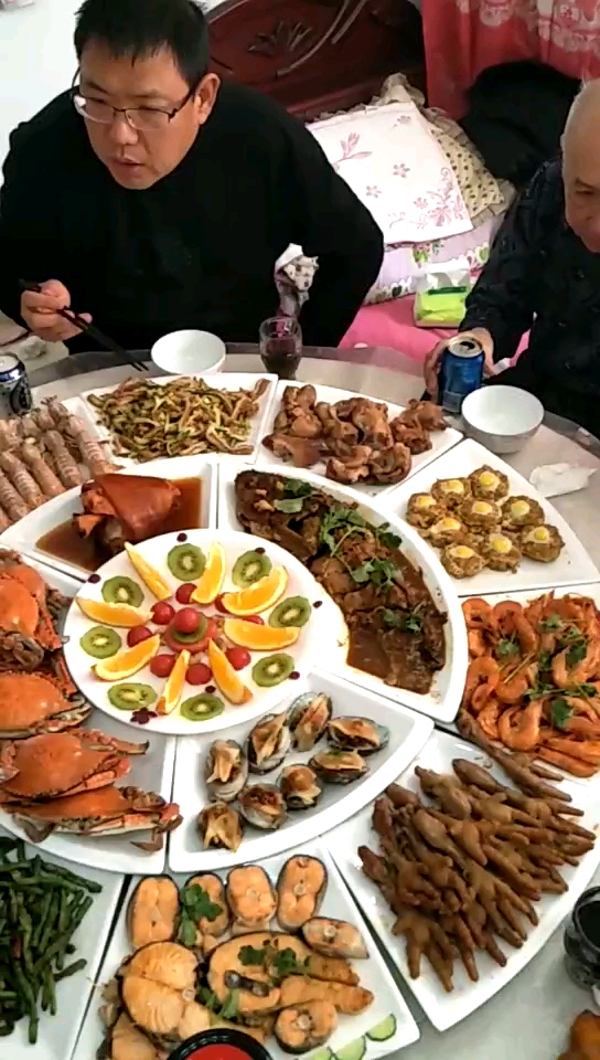 菜品一般,盘子不错