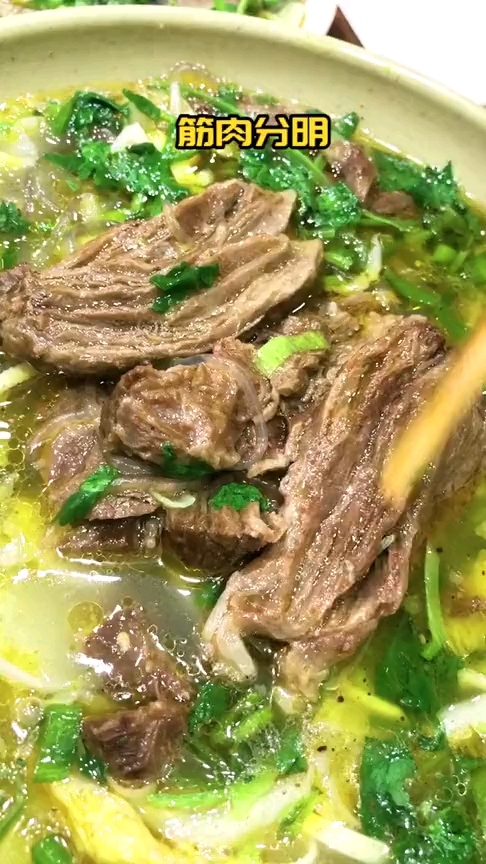 合肥最任性的淮南牛肉汤,一盘青椒我能吃5个酥饼!