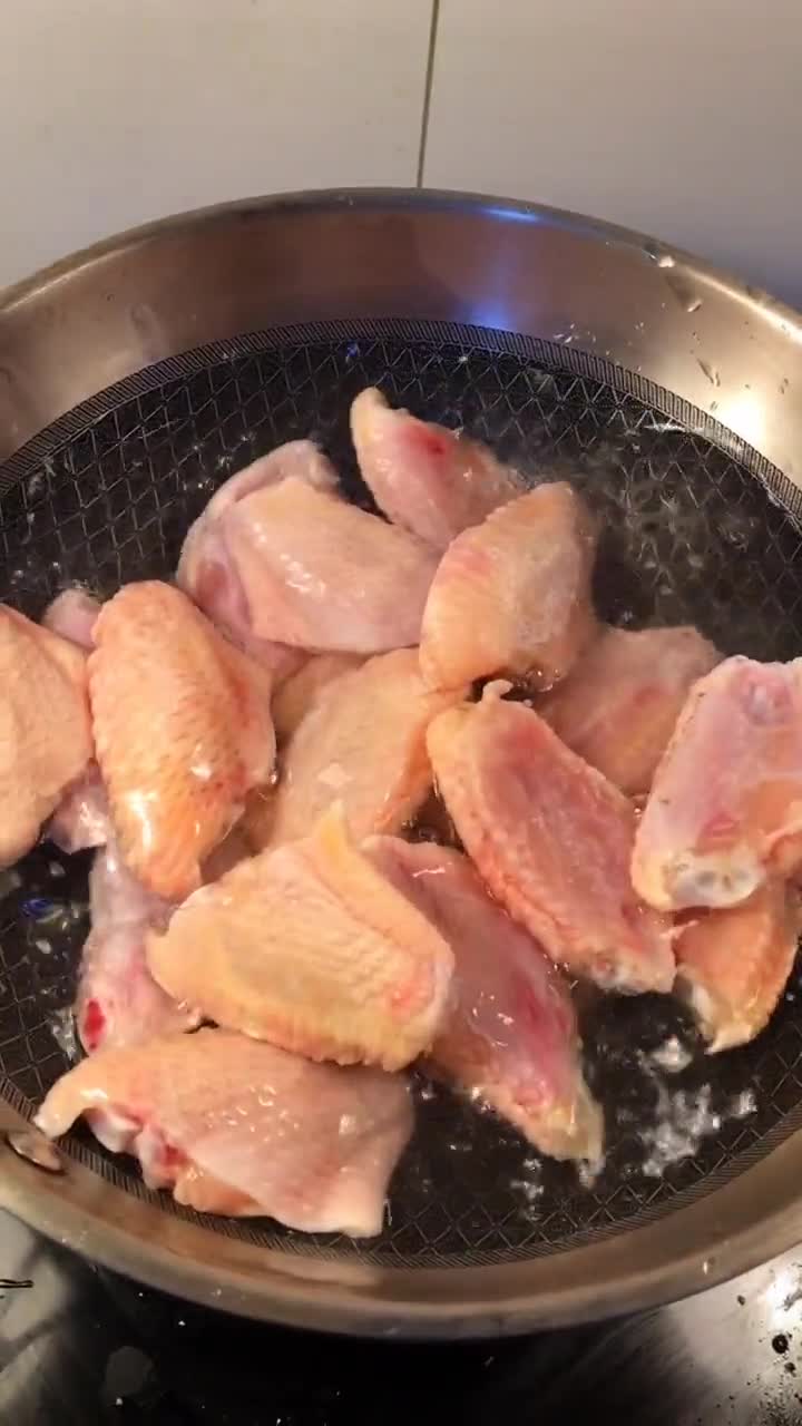 #舌尖上的美食#烧烤鸡翅中