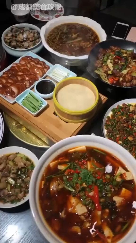 #吃喝玩乐#半只烤鸭才9.9,原谅我一时放纵胖三斤!