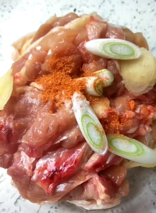 #锅上的美食#分享香酥鸡腿汉堡的做法给大家,做法简单,好吃又不腻.