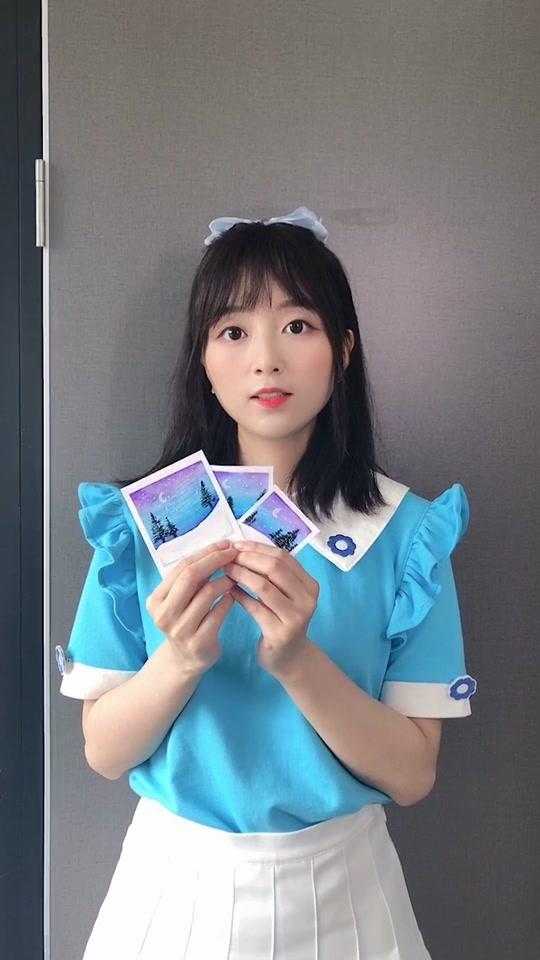 #小伶玩具 水彩笔也能画出星空雪夜画,快一起来试试看吧 ! @全民小视频小助手