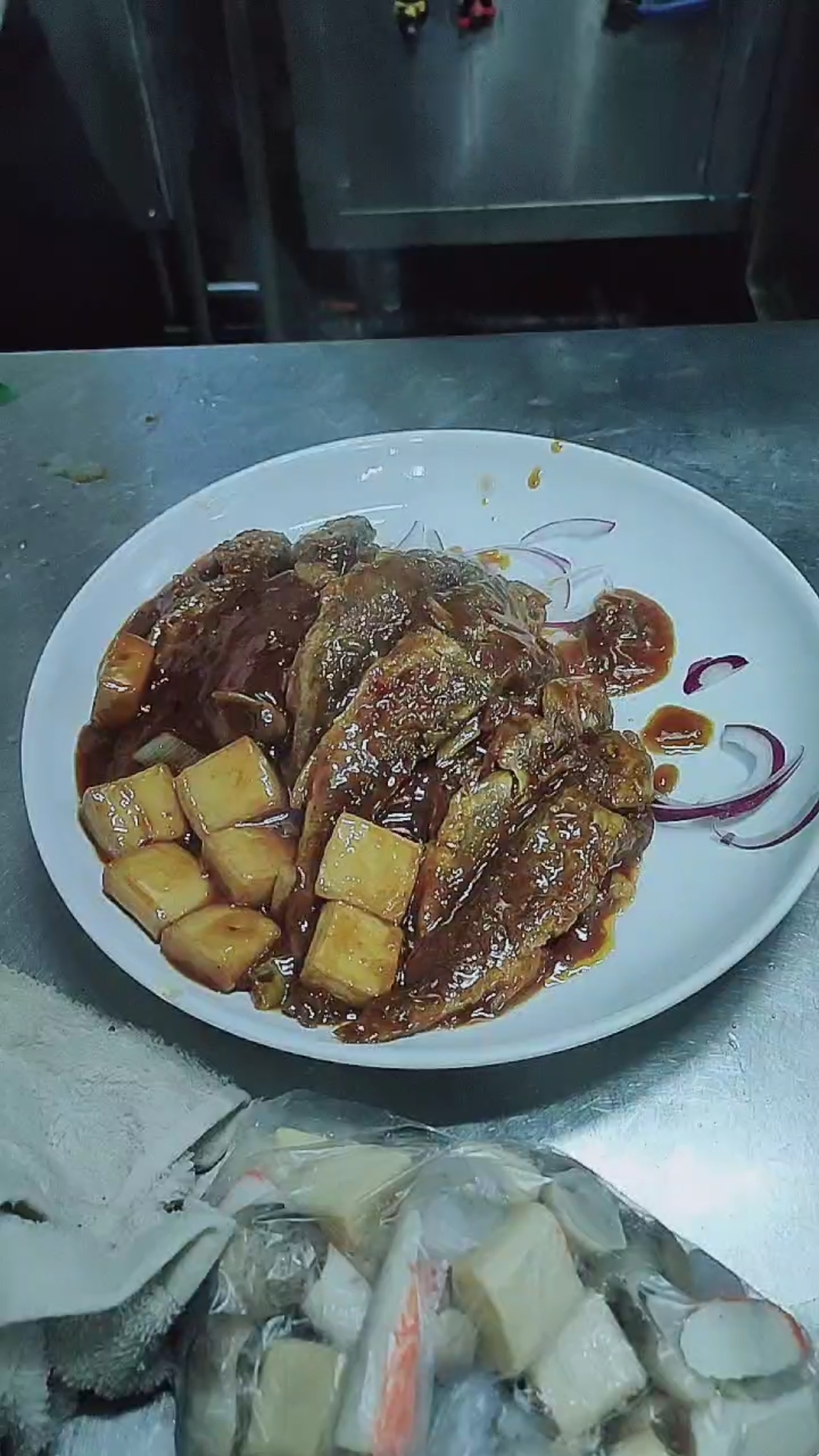 小黄鱼贴饼子
