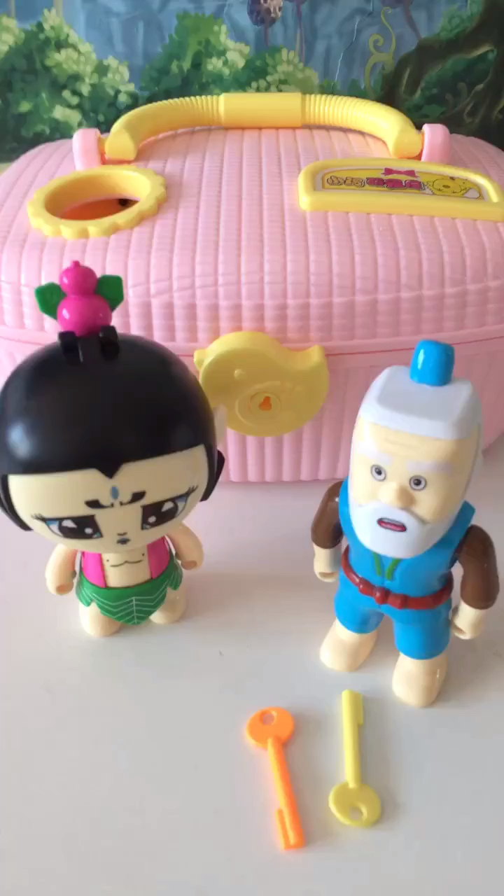 葫芦娃会照顾好小鸡吗?