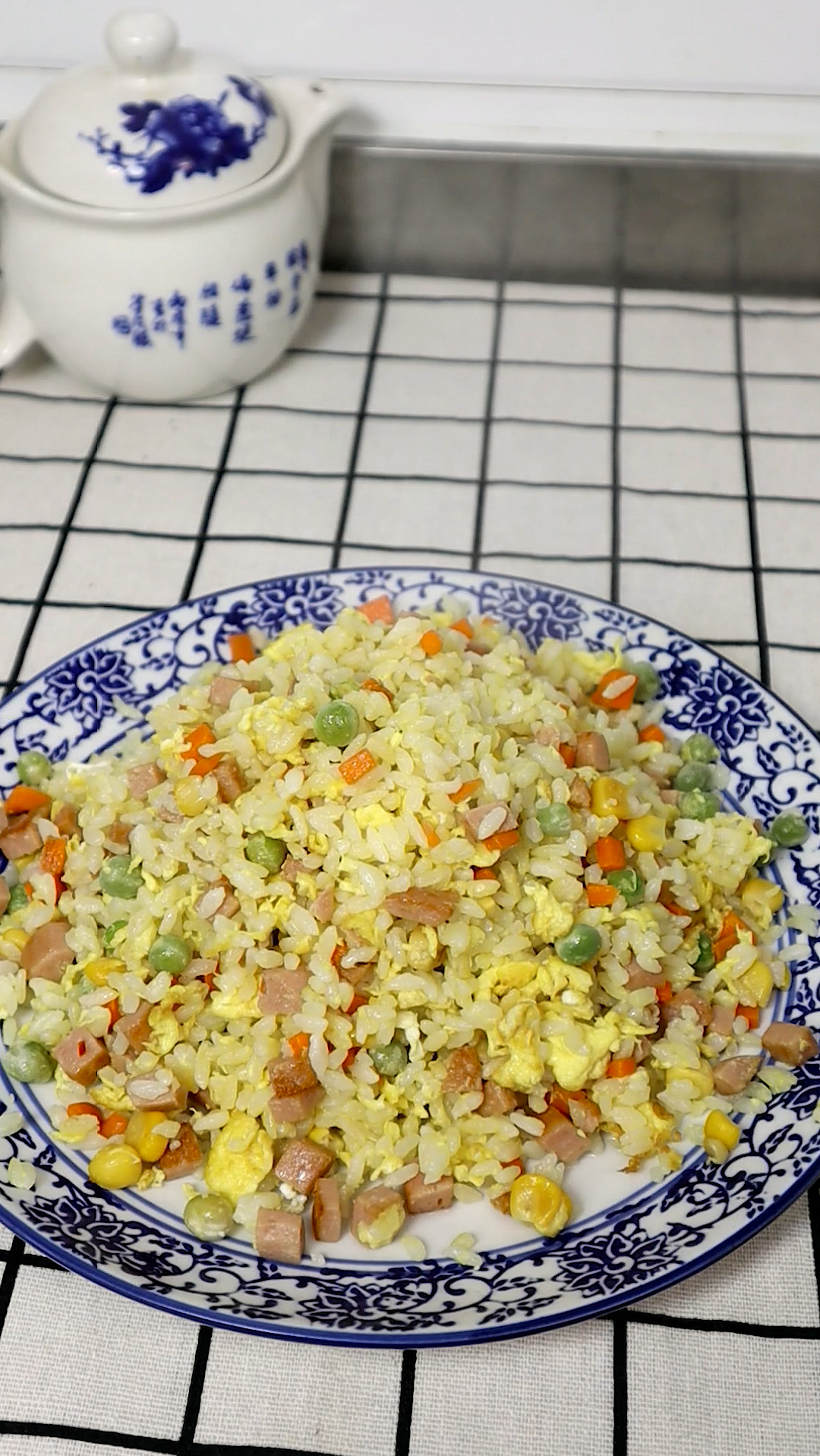 #美食#炒米饭不粘锅的技巧