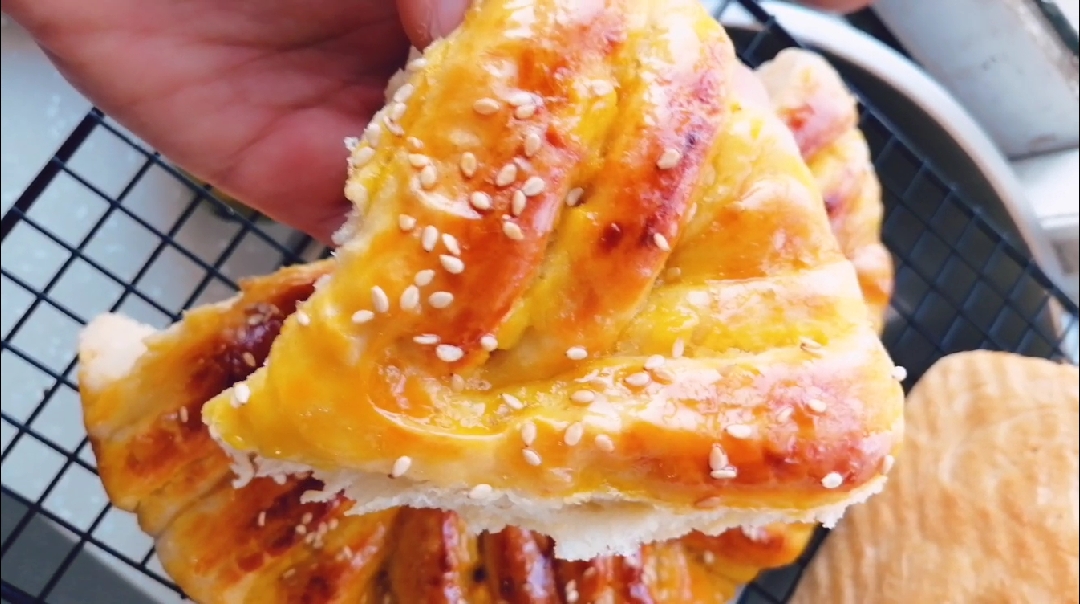 #美食#绿豆沙面包,松软好吃