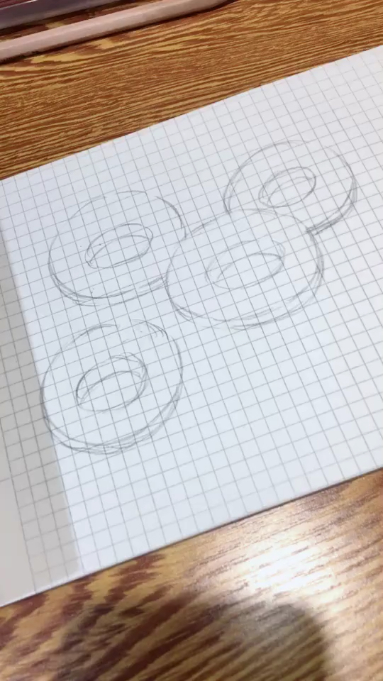 今天用水彩笔画画~