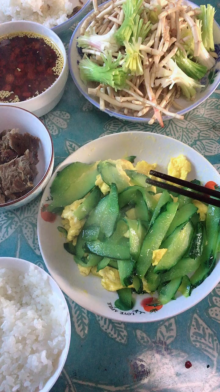 平平淡淡,和儿子的午餐