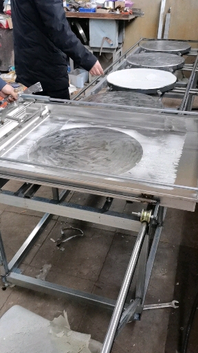 #手动推拉式煎饼机#新型推拉式煎饼机 操作简单 无需技术 燃耗低效率高