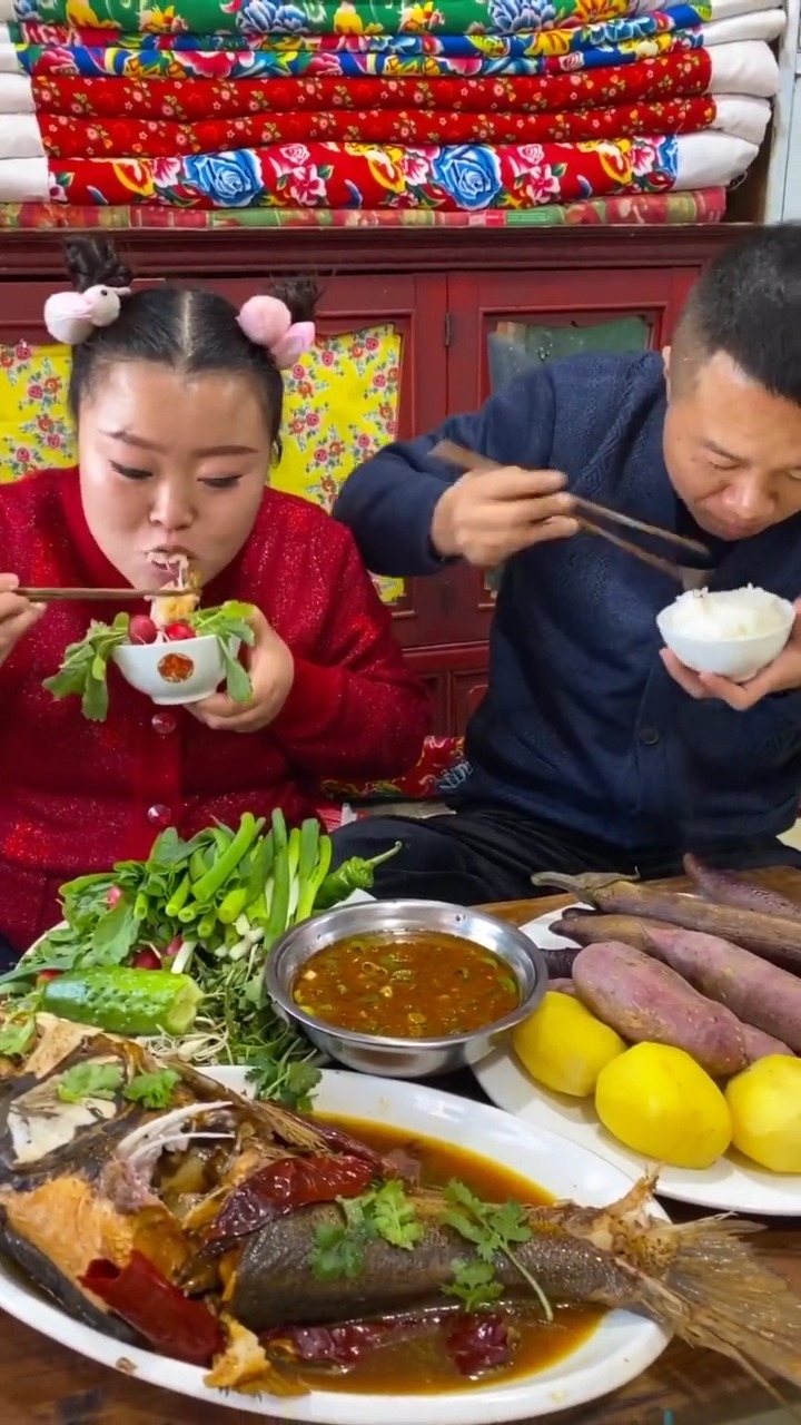 #自制家庭美食#铁锅炖鱼，制作完成！